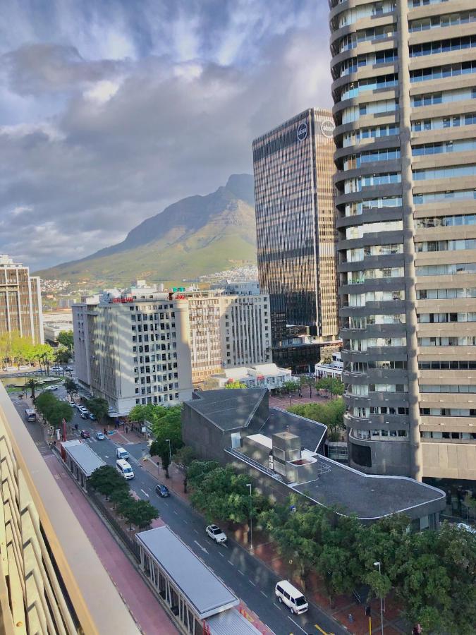Icon Self Catering Apartment In Cape Town Near Waterfront And Cticc Exterior photo