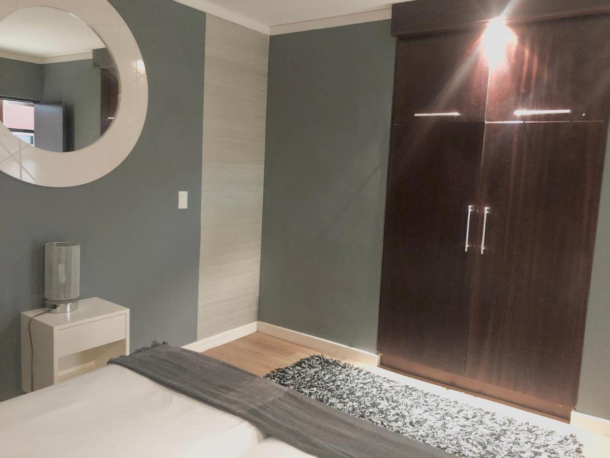 Icon Self Catering Apartment In Cape Town Near Waterfront And Cticc Exterior photo